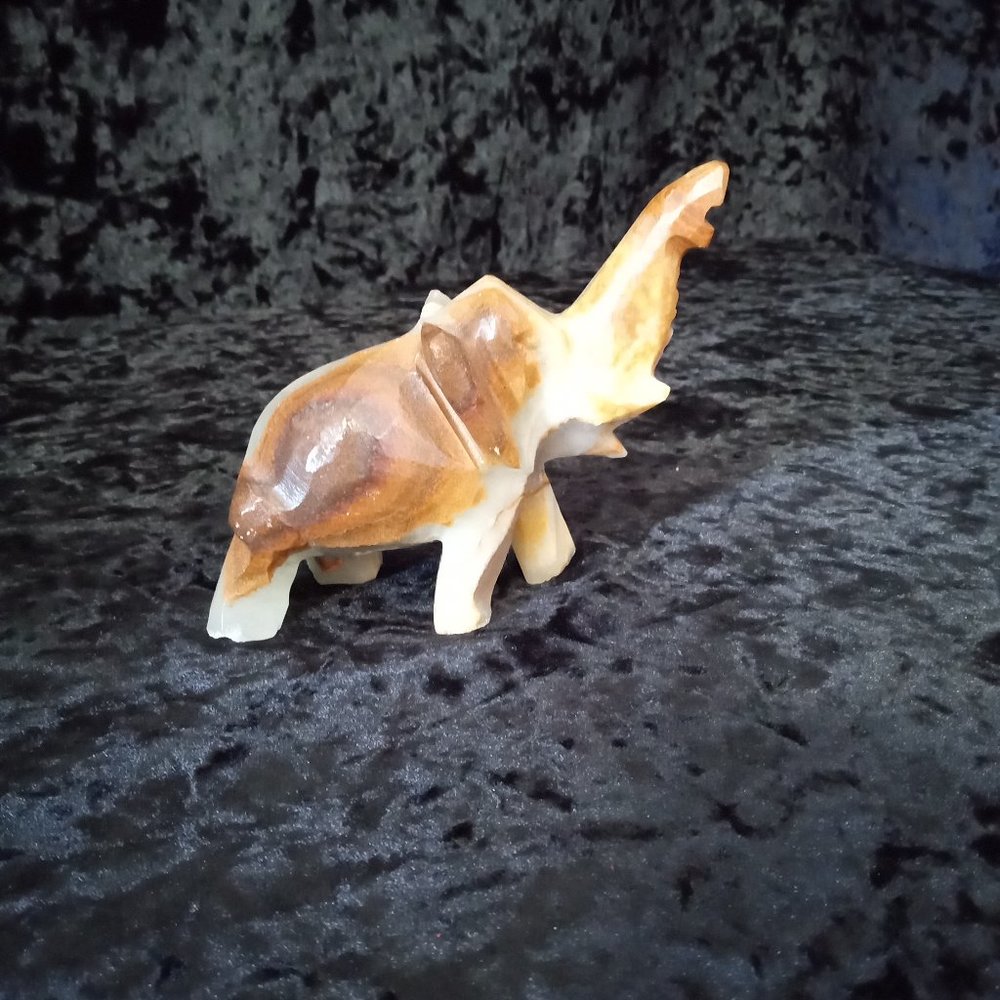4.75" L x 4" T Hand Made Rusted Agate Carved Elephant Made In Mexico